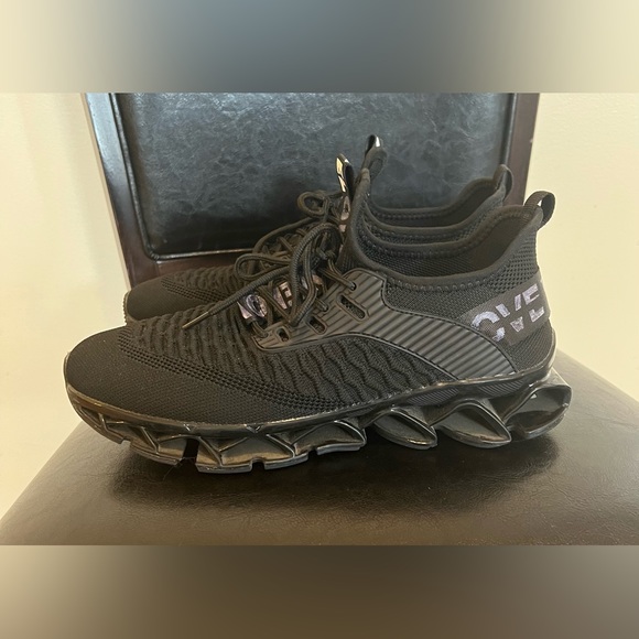 Chopben Gym Shoes - Picture 8 of 10